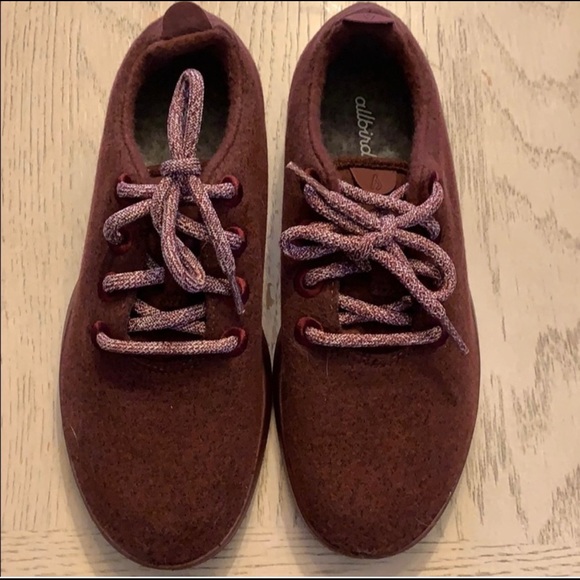 Maroon Allbirds wool runners - Picture 2 of 4
